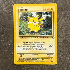 Pokémon Pikachu 50 HP Vintage Trading Card